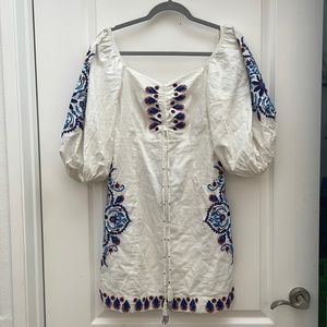 FARM Rio Off-White Embroidery Mini Dress. Size small.
